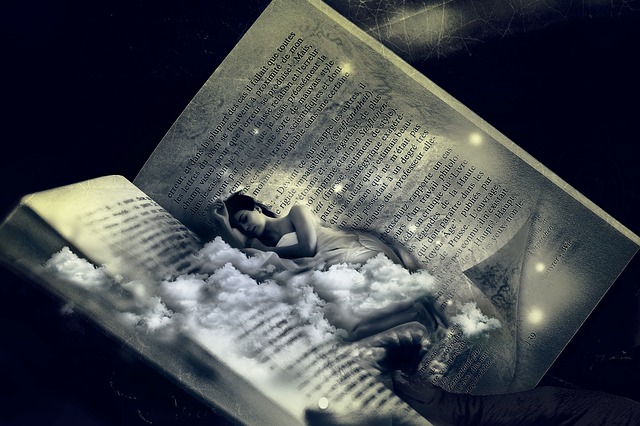 Žena, spánok, sen, fantasy motív, kniha, čítanie.jpg